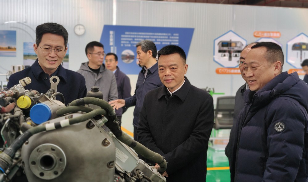 许国斌调研全市低空经济产业发展工作